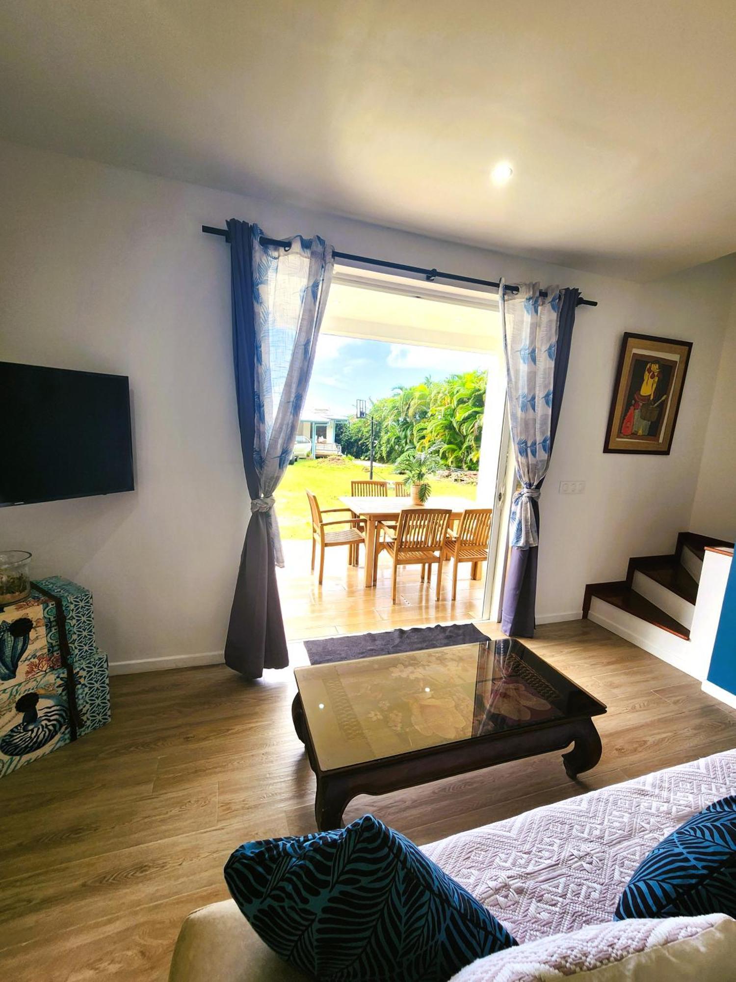 Duplex En Bord De Mer Fare Tahitea Pension Taputapuapea エクステリア 写真
