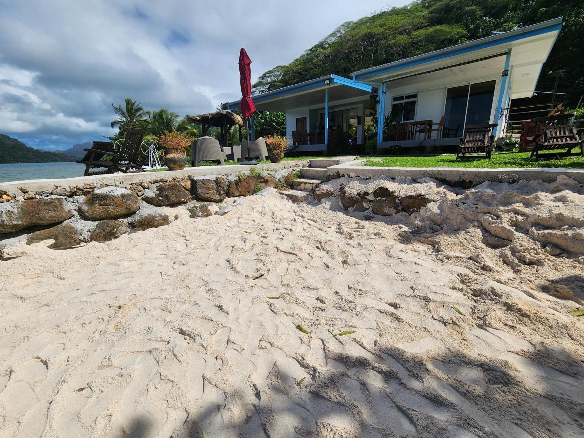 Duplex En Bord De Mer Fare Tahitea Pension Taputapuapea エクステリア 写真