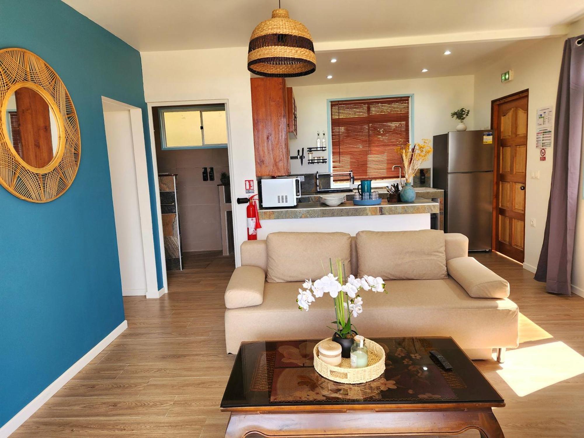 Duplex En Bord De Mer Fare Tahitea Pension Taputapuapea エクステリア 写真